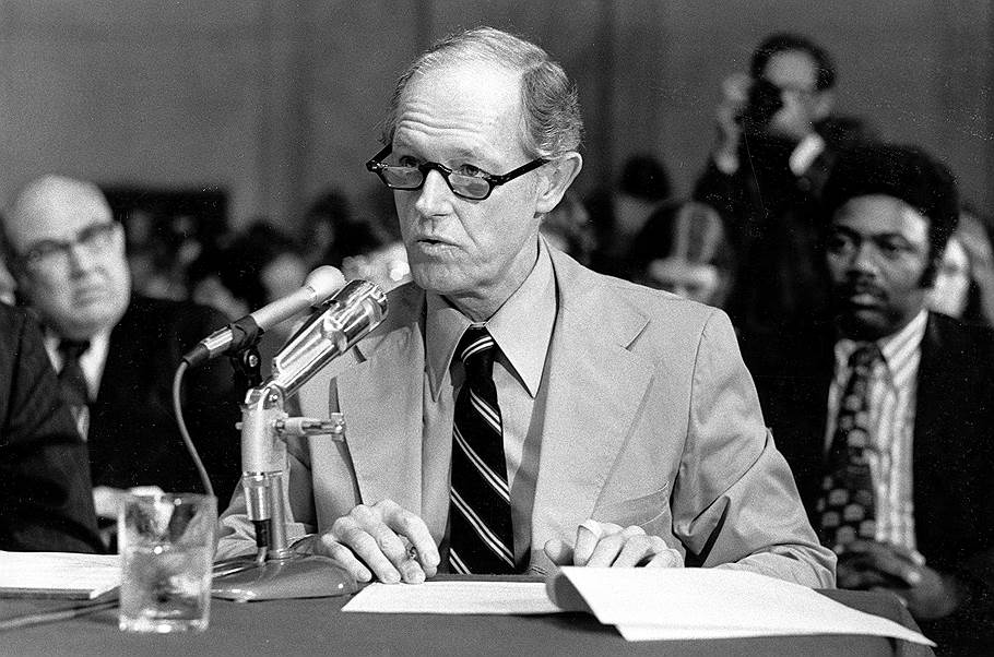 e howard hunt watergate hearings 1973